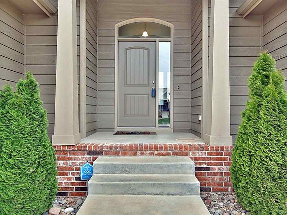 3rd image of 2633 N Bluestone Ct