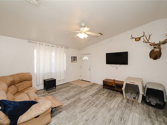 5th image of 3060 N Evans Street