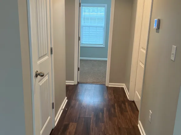 2080 Falling Leaves Ln, Lexington, KY 40509