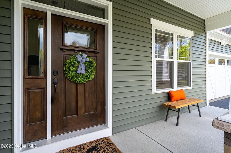 2nd image of 64 Admirals Way