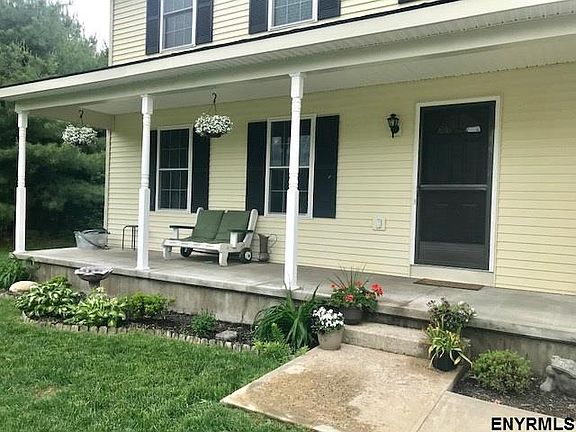2nd image of 7 Bianca Dr