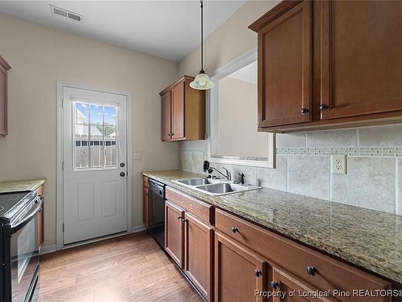 4th image of 130 Sherman Ct #130