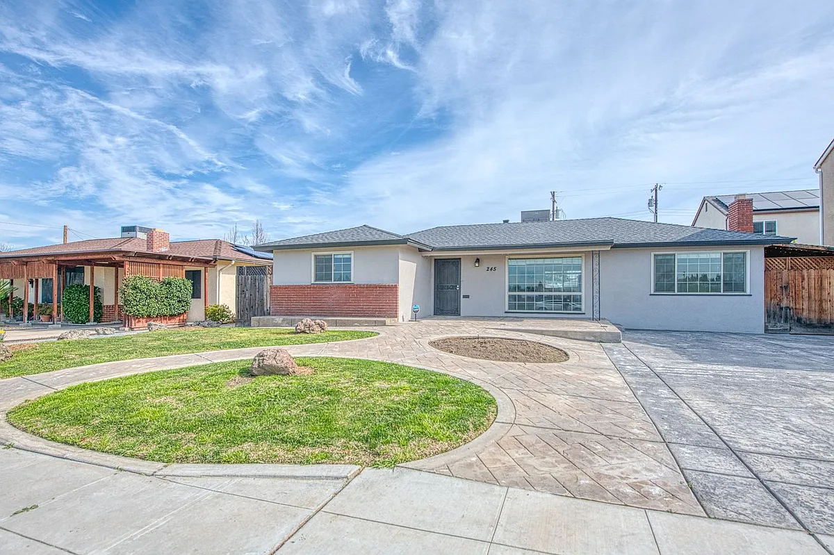 Building Photo - 245 Minnewawa Ave #A