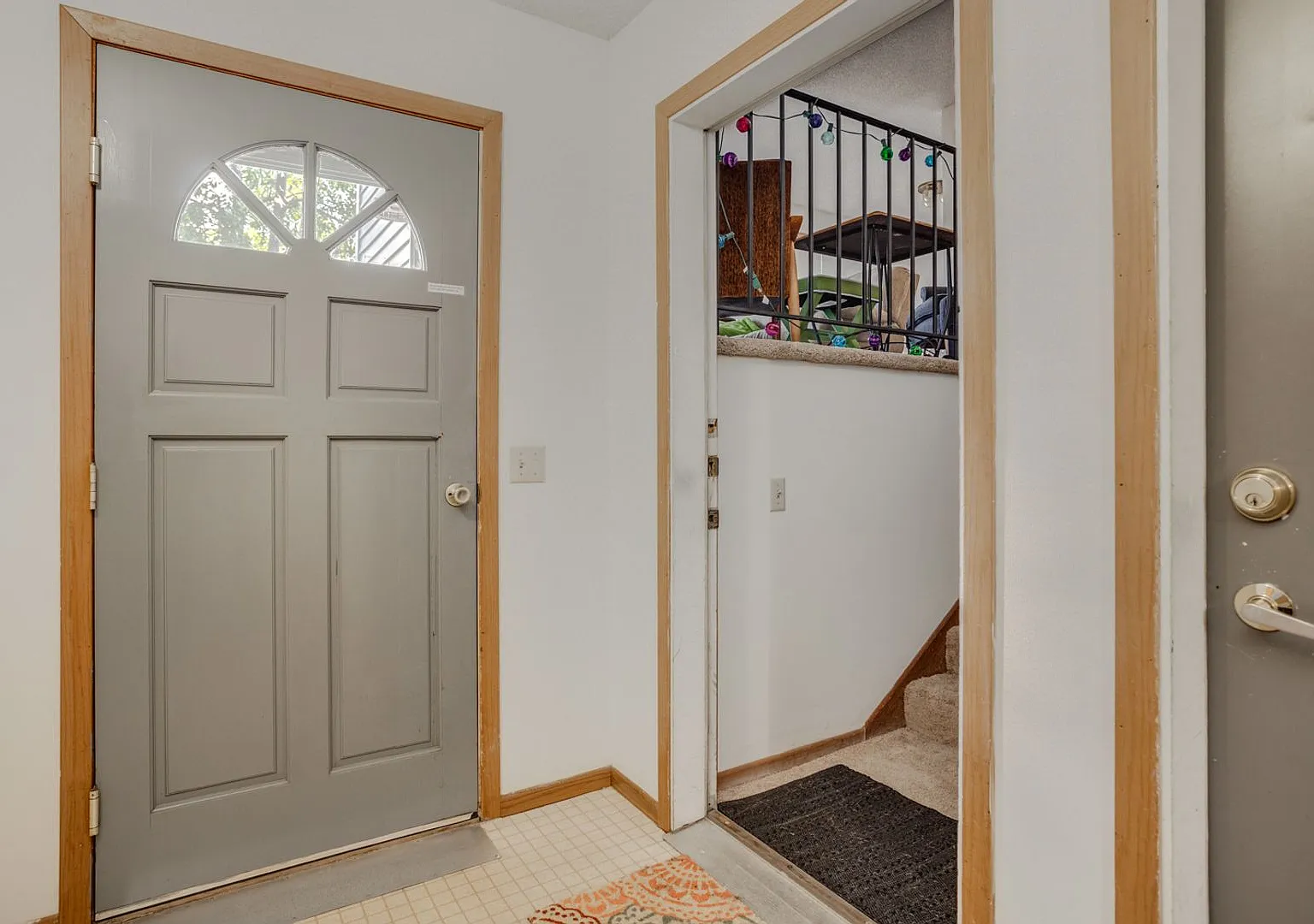 3 Bed | 1 Bath | Available Oct 15 — Photo 1