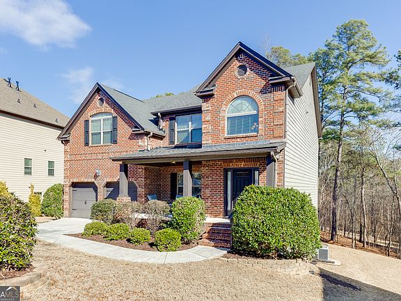 2nd image of 2085 Mount Grove Ct