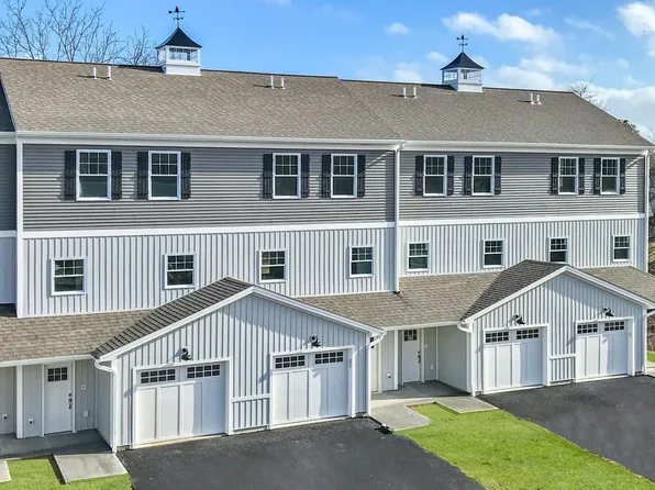 10 Fort Hill Rd, Groton, CT 06340