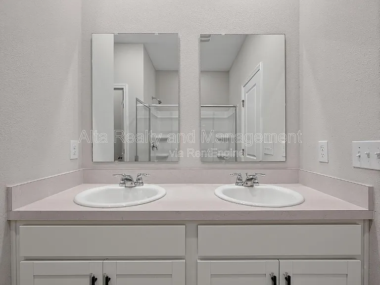 14757 Cashew Ave — Photo 31