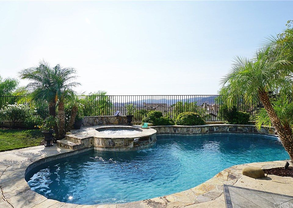 1st image of 6058 Alexandra Ct
