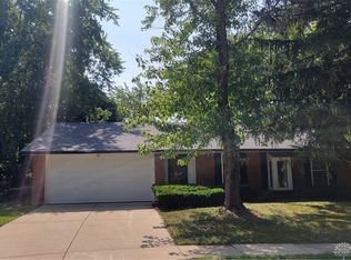 5218 Robinview Ct, Dayton, OH 45424