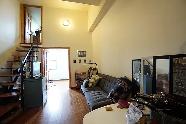 Rented by Rennit Inc. | media 3