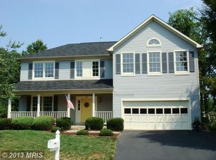 414 Madison Forest Dr, Herndon, VA 20170