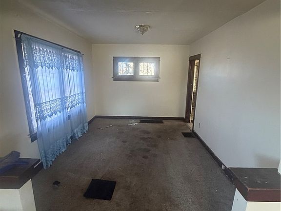 4th image of 621 Kammer Ave