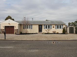 4 Hollywood Blvd N, Forked River, NJ 08731