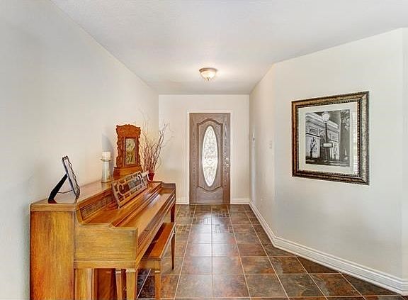 4th image of 2001 Jasper Ln