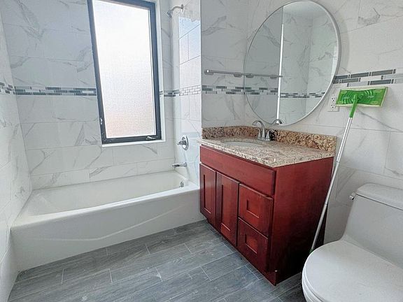 5th image of 30-63 31st St #502