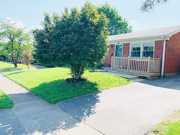 2nd image of 1926 NE Glengarry Way