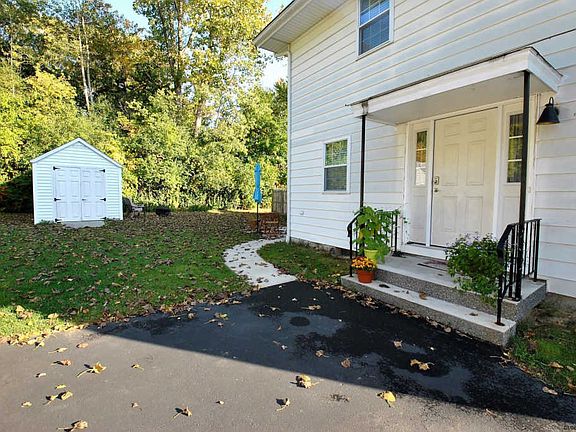 4th image of 44 College View Dr