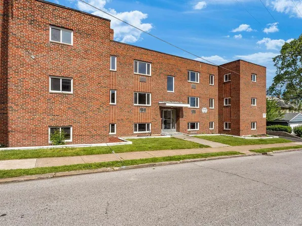 1352 Clarence Ave APT 35, Lakewood, OH 44107