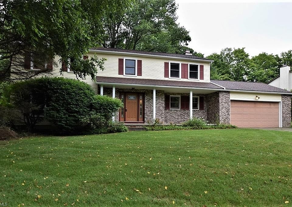 1st image of 8320 Stoney Brook Dr