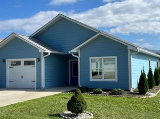 338 Riverwalk Cir, Hayesville, NC 28904