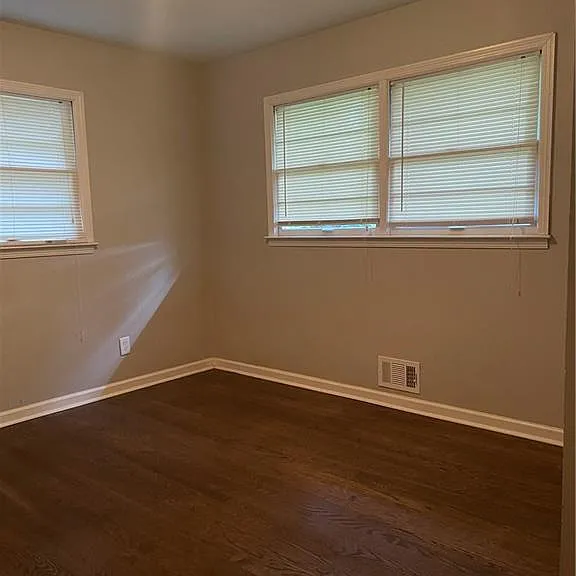 660 Monticello Dr SW — Photo 15