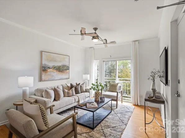 3939 Picasso Ct, Charlotte, NC 28205