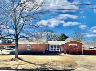 4901 16th Ct, Phenix City, AL 36867