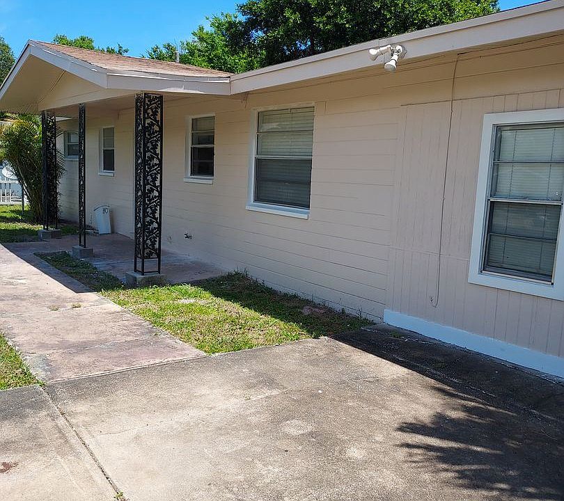 1st image of 1107 Lakewood Park Dr