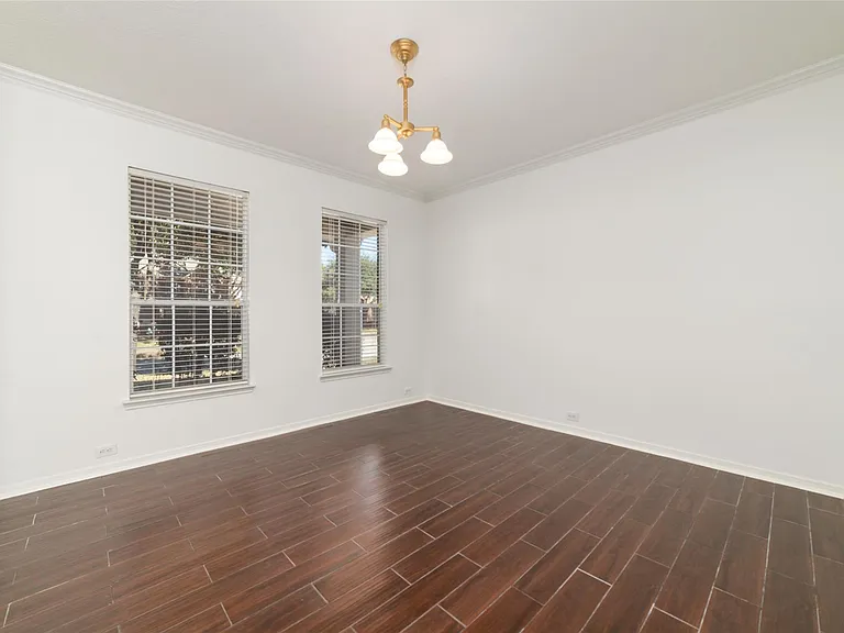 2618 Bridgestone Park Ln — Photo 9