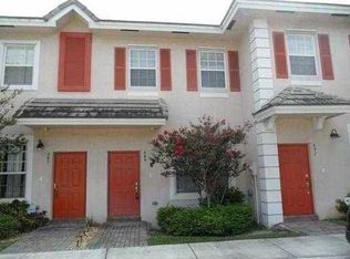 689 NW 42nd Ave, Plantation, FL 33317