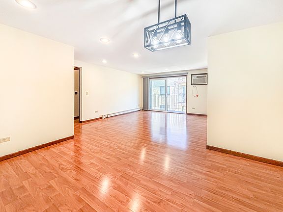 3rd image of 7214 W Wrightwood Ave APT 2N