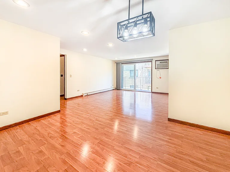7214 W Wrightwood Ave #2N — Photo 3