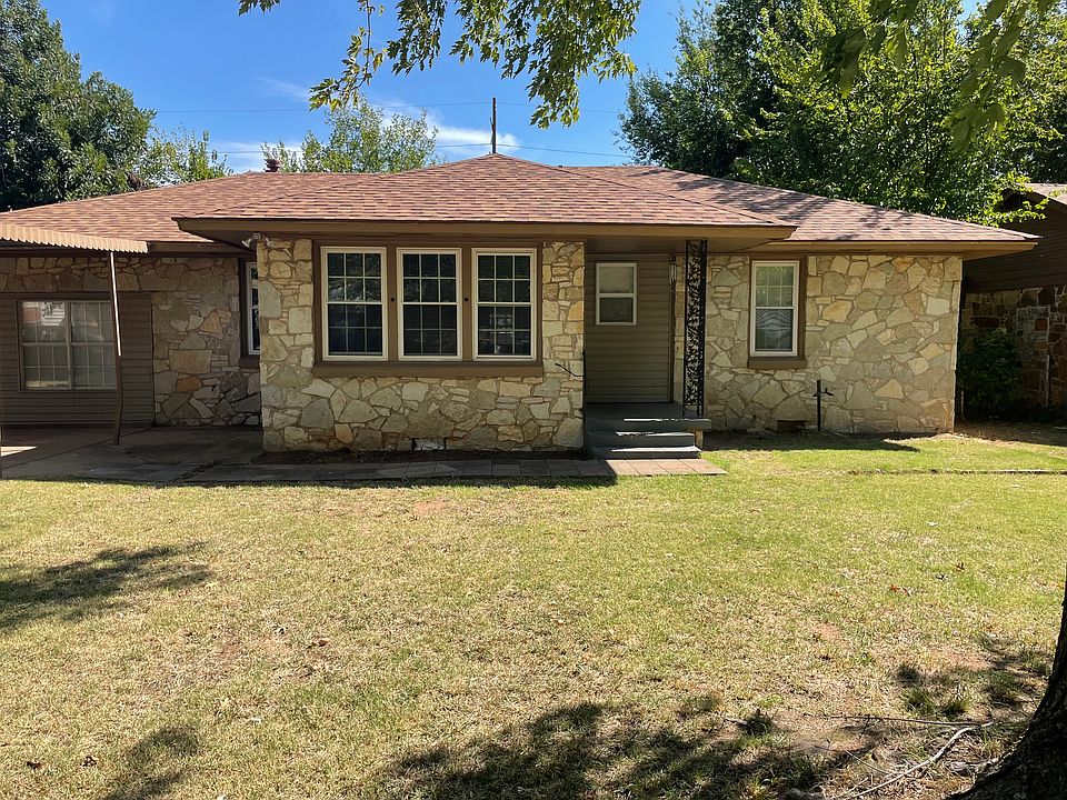 1st image of 2316 McCracken Dr
