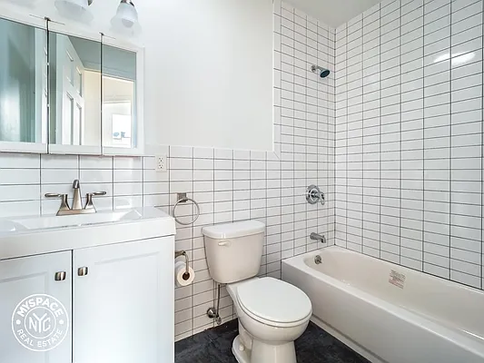 Rented by MySpaceNYC | media 14