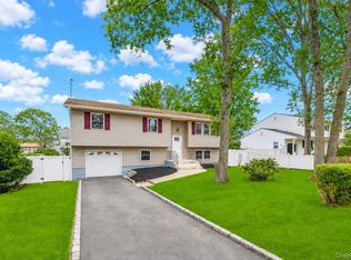 339 Avenue B, Ronkonkoma, NY 11779