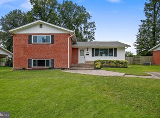 5903 Bryn Mawr Rd, College Park, MD 20740