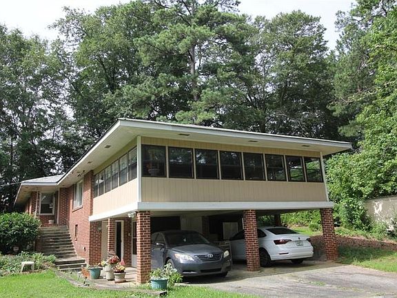 2nd image of 3225 Lamar Cir SE
