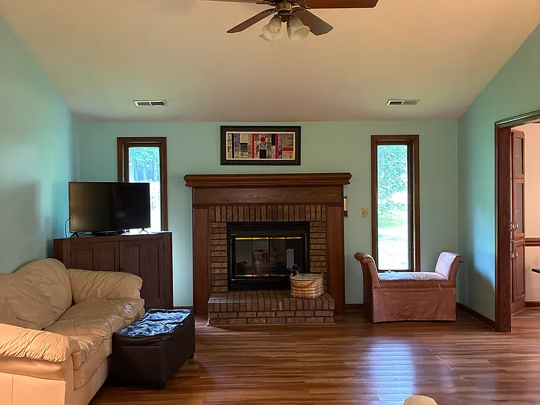 1311 Valdosta Dr — Photo 9