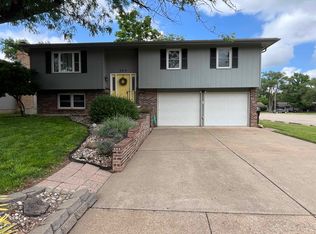 301 E Parkway Ave, Salina, KS 67401