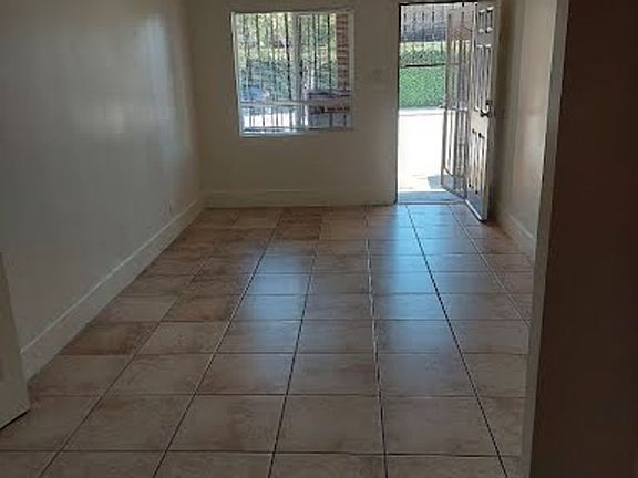 3rd image of 5415 2nd Ave #1/2