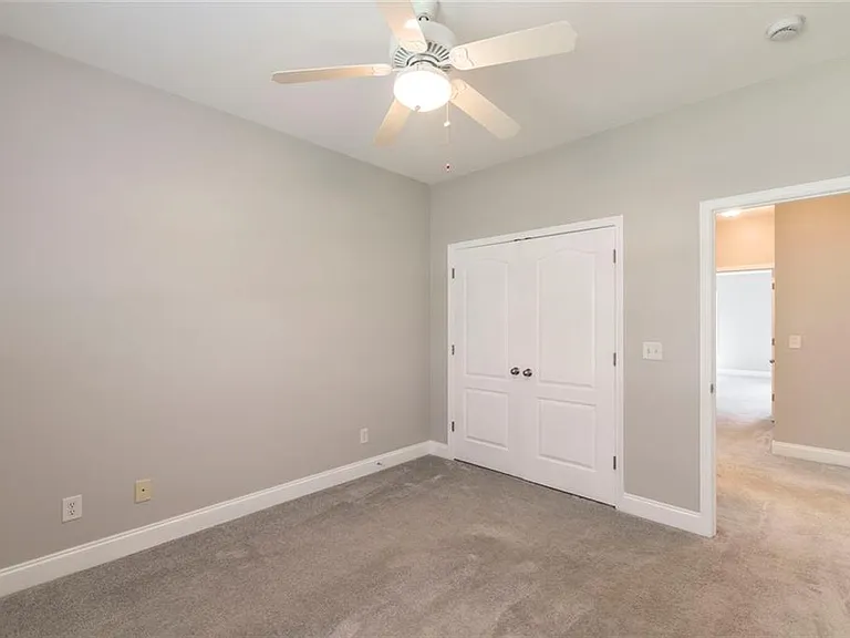 104 Bryce Dr — Photo 17
