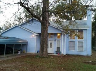 402 E Mosely St, Valliant, OK 74764