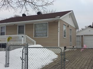 516 N Kendall St, Aurora, IL 60505