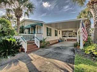 229 16th St, Panama City Beach, FL 32413