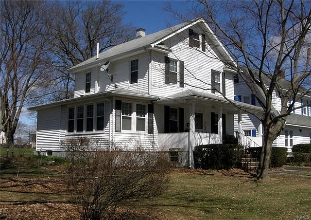 1st image of 21 Woodlawn Ave