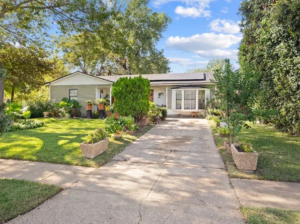 1255 Olden St, Dallas, TX 75211