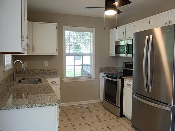 3rd image of 4711 Tuliptree Dr