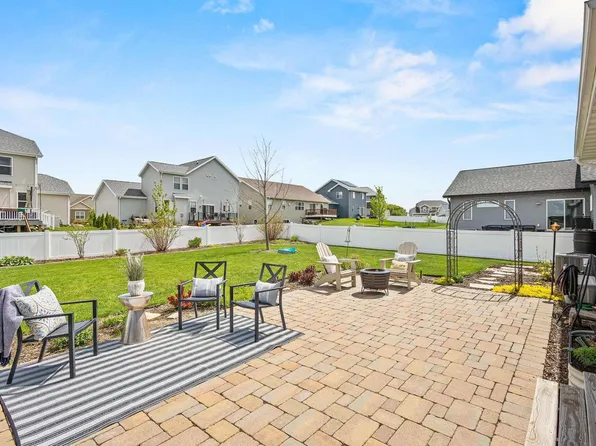 1317 Black Stallion Drive, Madison, WI 53718