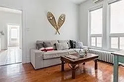 385 Markham St #1 — Photo 3