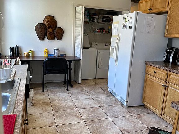 3rd image of 205 Woodbay Ct
